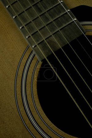 Foto de Foto de cerca de una guitarra acústica - Imagen libre de derechos