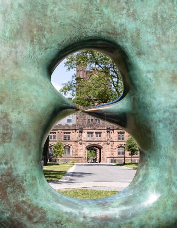 Téléchargez les photos : Princeton, NJ - 15 juin 2022 : Ancienne architecture sur le campus de l'Université de Princeton - en image libre de droit