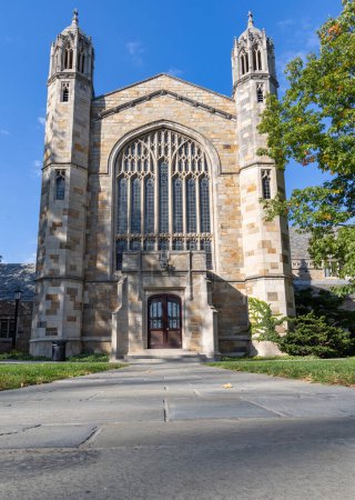 Téléchargez les photos : Ann Arbor, MI - 15 octobre 2022 : Bâtiment de la faculté de droit sur le campus de l'Université du Michigan - en image libre de droit