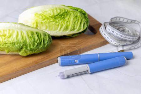 Ozempic pluma inyectable de insulina para diabéticos y pérdida de peso. Concepto de estilo de vida