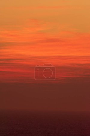 Foto de Hermosa puesta de sol colorida con vista al mar en Cartagena, Bolívar, Colombia - Imagen libre de derechos