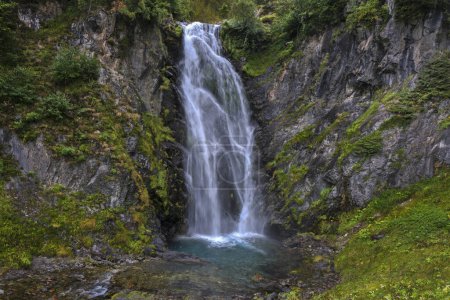Foto de Valle de Aran, España, bosques, ríos, cascadas, montañas. Foto de alta calidad - Imagen libre de derechos
