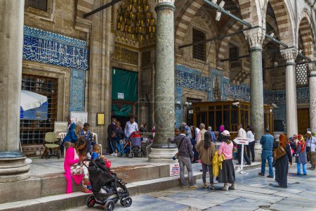 Téléchargez les photos : Hagia Sophia, joyau de l'art byzantin. D'abord une église chrétienne, puis une église orthodoxe. Photo de haute qualité - en image libre de droit