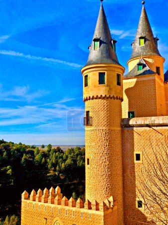Foto de El hermoso Alcázar de Segovia, España. Foto de alta calidad - Imagen libre de derechos