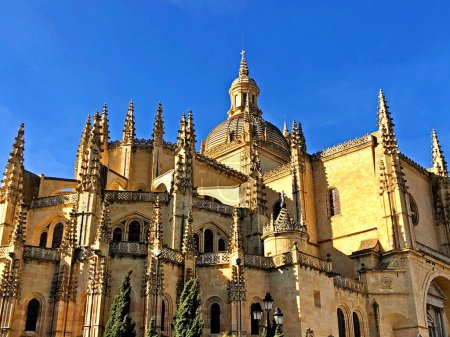 Foto de La hermosa catedral de segovia, España. Foto de alta calidad - Imagen libre de derechos