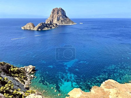 Es Vedra auf der wunderschönen Insel Ibiza, Balearen, Spanien. Hochwertiges Foto