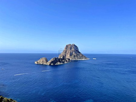 Es Vedra auf der wunderschönen Insel Ibiza, Balearen, Spanien. Hochwertiges Foto