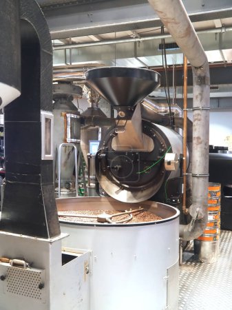 Foto de Dentro de la empresa de tostado de café llamado Kafferosterei en Hamburgo en Alemania - Imagen libre de derechos