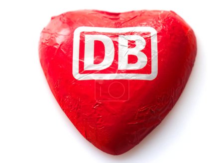 Foto de Corazón rojo del ferrocarril federal alemán DB corto hecho de chocolate - Imagen libre de derechos