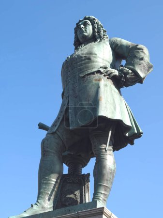 Téléchargez les photos : Statue du musicien baroque George Frideric Handel à Halle en Allemagne - en image libre de droit