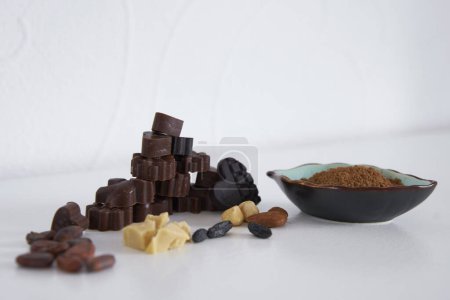 Foto de Chocolate hecho en casa de algarroba - Imagen libre de derechos