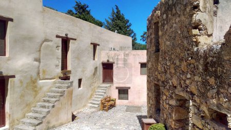 Kato Moni Preveli, el monasterio preveli inferior en la isla de Creta (Grecia)