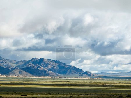 Schöne Aussicht auf die Berge, Tov, Mongolei