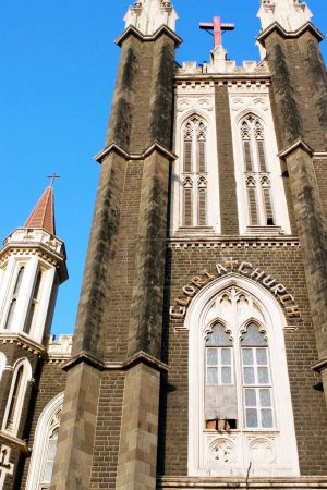 Téléchargez les photos : Cathédrale Gloria structure en pierre noire, Byculla, Bombay Mumbai, Maharashtra, Inde - en image libre de droit