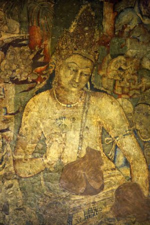 Téléchargez les photos : Peinture murale, Bodhisattva Padmpani avec Lotus à la main, grotte Ajanta, Aurangabad, Maharashtra, Inde - en image libre de droit
