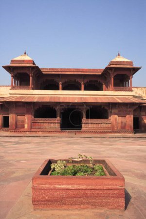 Téléchargez les photos : Palais Jodh Bais à Fatehpur Sikri construit pendant la seconde moitié du XVIe siècle, Agra, Uttar Pradesh, Inde Site du patrimoine mondial de l'UNESCO - en image libre de droit