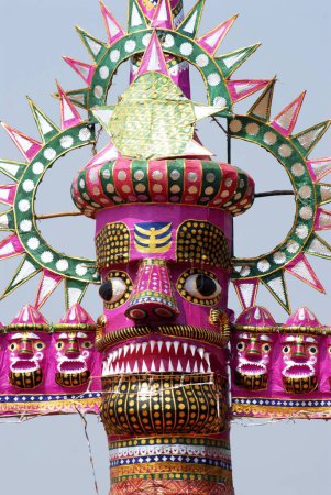 Cara de demonio Ravana en Dussera dusera Festival india