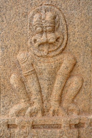 Foto de Estatua de Dios Narasimha, templo Ramchandra, Hazara rama, Hampi, Vijayanagar, Patrimonio de la Humanidad de la UNESCO, Meseta de Decán, Taluka Hospet, Distrito Bellary, Karnataka, India - Imagen libre de derechos