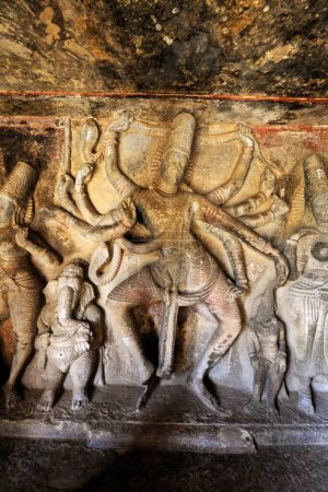 Foto de Brahmanical Cave Temple Ravanaphadi Aihole Karnataka India Asia Oct 2010 - Imagen libre de derechos