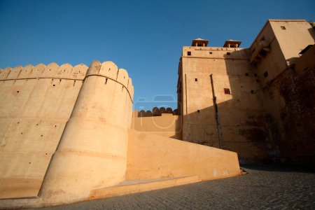 Entrada al ámbar como fuerte de Amer en 1592, Jaipur, Rajasthan en la India