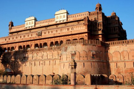 Téléchargez les photos : Vue extérieure rapprochée du fort de junagarh, Bikaner, Rajasthan, Inde - en image libre de droit