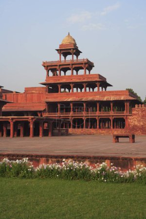 Téléchargez les photos : Panch Mahal à Fatehpur Sikri construit pendant la seconde moitié du XVIe siècle, Agra, Uttar Pradesh, Inde Site du patrimoine mondial de l'UNESCO - en image libre de droit
