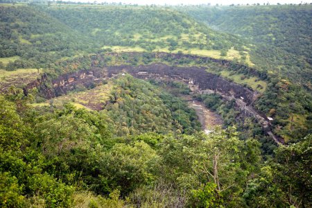 Foto de Vista Arial de las Cuevas de Ajanta en Aurangabad, Maharashtra, India - Imagen libre de derechos