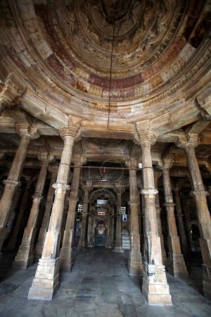 Téléchargez les photos : Jama masjid intérieur en 1423 après JC, Ahmedabad, Gujarat, Inde - en image libre de droit