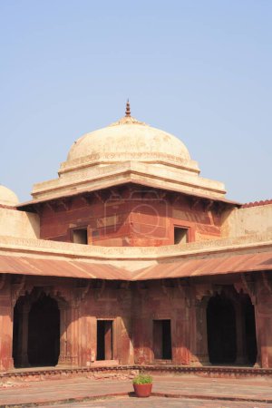 Téléchargez les photos : Palais Jodh Bais à Fatehpur Sikri construit pendant la seconde moitié du XVIe siècle, Agra, Uttar Pradesh, Inde Site du patrimoine mondial de l'UNESCO - en image libre de droit
