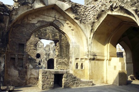 Téléchargez les photos : Vue de la ruine du fort Golconda construit par Mohammed Quli Qutb Shah XVIe siècle, Hyderabad, Andhra Pradesh, Inde - en image libre de droit
