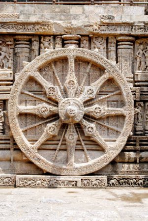 Foto de Rueda del templo Konarak Sun, Konarak, Bhubaneswar, Orissa, India Patrimonio de la Humanidad - Imagen libre de derechos