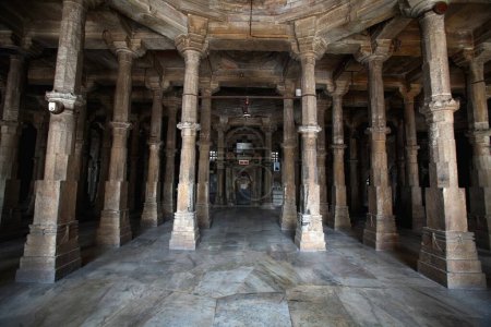 Téléchargez les photos : Jama masjid intérieur en 1423 après JC, Ahmedabad, Gujarat, Inde - en image libre de droit