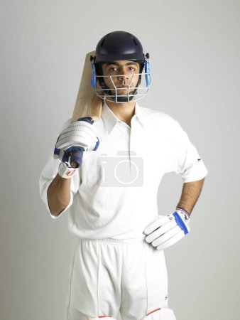 Indischer Schlagmann bereit für Cricket-Match 