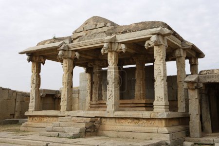 Téléchargez les photos : Temple Ramchandra, Hazara Rama, Hampi, Vijayanagar, Patrimoine mondial de l'UNESCO, Plateau Deccan, Hôpital Taluka, District Bellary, Karnataka, Inde - en image libre de droit