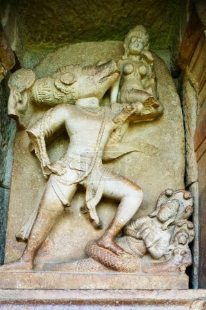 Foto de Estatua del corredor en el templo de Durga Siglo VII, Aihole, Karnataka, India Heritage - Imagen libre de derechos