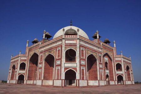 Téléchargez les photos : Tombeau Humayuns construit en 1570, Delhi, Inde Patrimoine mondial de l'UNESCO - en image libre de droit