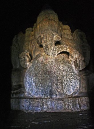 Téléchargez les photos : Kadalekalu Ganesha, Hampi, Vijayanagar, Dist Bellary, Karnataka, Inde Patrimoine mondial de l'UNESCO - en image libre de droit