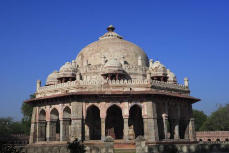 Foto de Tumba de Isa Khans construida en 1547 A.D. en el complejo de la tumba de Humayuns, Delhi, India UNESCO Patrimonio de la Humanidad - Imagen libre de derechos