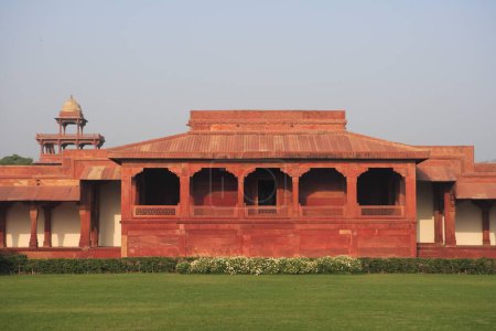 Téléchargez les photos : Diwan _ e _ Am in Fatehpur Sikri construit pendant la seconde moitié du XVIe siècle, Agra, Uttar Pradesh, Inde Site du patrimoine mondial de l'UNESCO - en image libre de droit