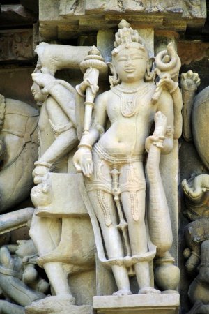 Téléchargez les photos : Kubera sur le mur du temple jagadambi Khajuraho madhya pradesh Inde - en image libre de droit
