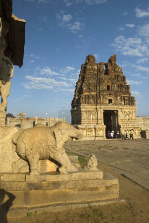Téléchargez les photos : Temple Vitthala, Hampi, Karnataka, Inde - en image libre de droit