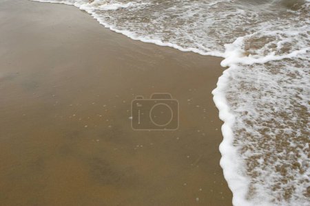 Foto de Olas de surf en la playa, Village Bhogwe, Konkan, District Sindhudurga, Maharashtra, India - Imagen libre de derechos