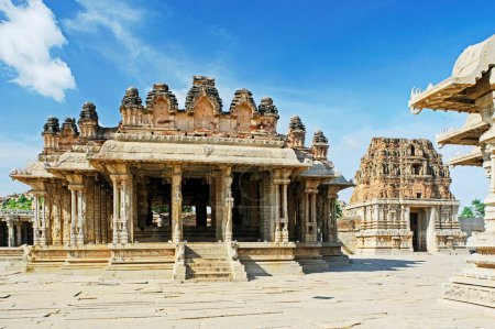 Téléchargez les photos : Temple Shri Vijaya Vitthala XVe siècle, Hampi, Vijayanagar, Dist Bellary, Karnataka, Inde Patrimoine mondial de l'UNESCO - en image libre de droit