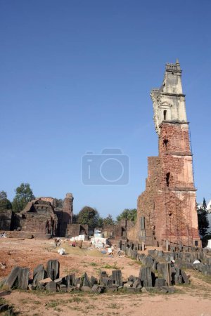 Téléchargez les photos : Tour de l'église de Saint Augustin, patrimoine mondial de l'UNESCO, Vieux Goa, Velha Goa, Inde - en image libre de droit