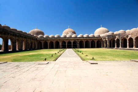 Téléchargez les photos : Jami Masjid ou Jama Masjid à Mandu, Madhya Pradesh, Inde - en image libre de droit