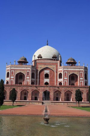 Téléchargez les photos : Tombeau Humayuns construit en 1570 architecture moghole, Delhi, Inde Patrimoine mondial de l'UNESCO - en image libre de droit
