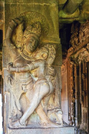 Téléchargez les photos : Statue de couloir dans le temple Durga 7ème siècle, Aihole, Karnataka, Inde Héritage - en image libre de droit