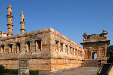 Téléchargez les photos : Jama Masjid, site du patrimoine mondial Champaner, Pawagadh, Gujarat, Inde - en image libre de droit