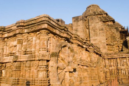 Téléchargez les photos : Temple du soleil du XIIIe siècle Monument du patrimoine mondial, Konarak, Orissa, Inde - en image libre de droit