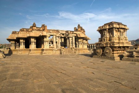 Téléchargez les photos : Temple Vitthala à Hampi, Karnataka, Inde - en image libre de droit